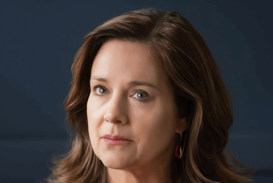 Ingrid (56) is er klaar mee: waarom werkt zij zich kapot terwijl anderen betaald thuiszitten?