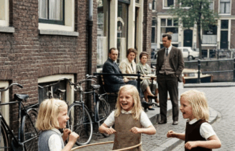 15 nostalgische straat- en kinderspellen uit je jeugd: hoeveel kun jij nog opnoemen?