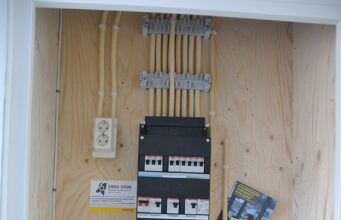 Avondstroom fors duurder: dit is waarom en zo houd je je energierekening laag