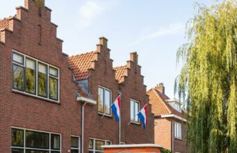 Zo lang mag je caravan op de oprit staan: dit zijn de regels en boetes