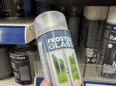 Voor €2,46 scoor je bij Action de spray waar heel internet het over heeft