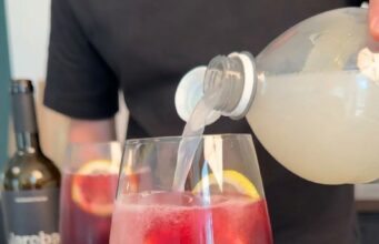 Het spaanse zomerdrankje dat nu viral gaat: zo maak je het met 2 ingrediënten