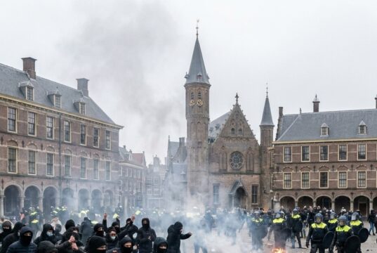 Vrees voor chaos bij megademonstratie op 31 oktober in Den Haag: Kamerlid waarschuwt voor rellen en plunderingen
